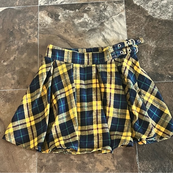 PRETTY GARBAGE Cincher Belted Plaid Pleated Mini Skirt Yellow Size Small GOTHIC - Picture 6 of 10